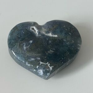 Druzy moss agate heart crystal